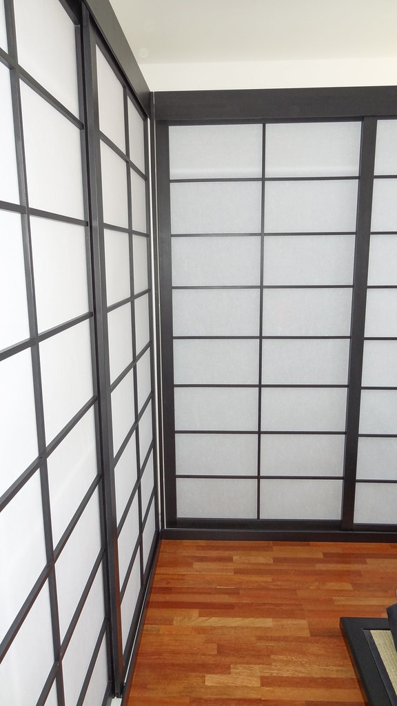 Einbauschrank mit Shoji-Schiebetüren