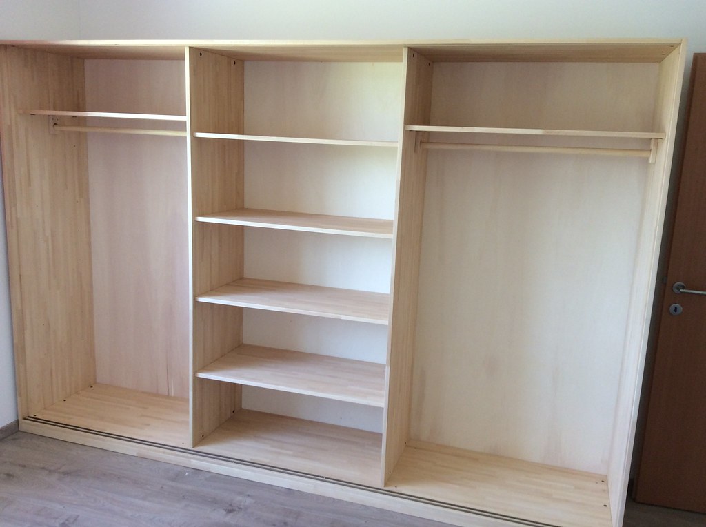 Shoji-Kleiderschrank Innenansicht